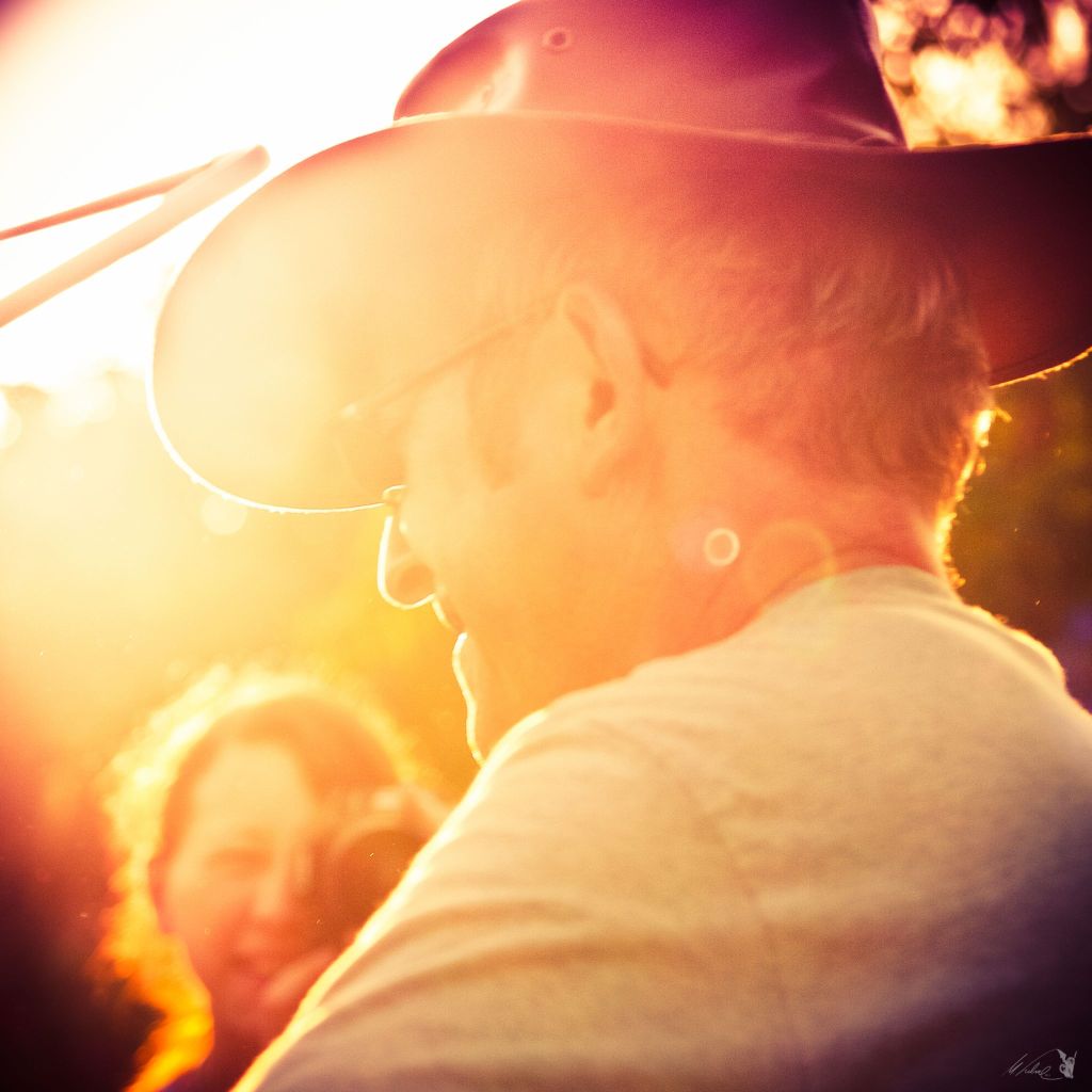 embraced_by_the_sun-5