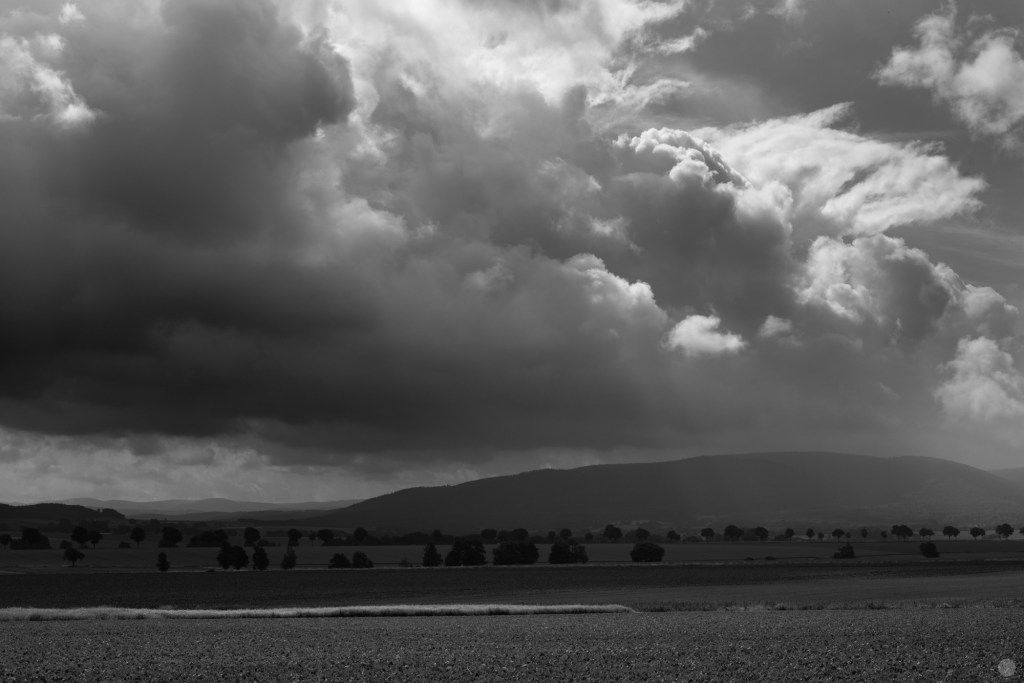 rain-comes_001_online