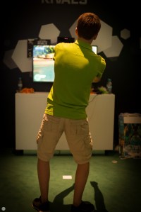 gamescom2013_entertain-me_028_online