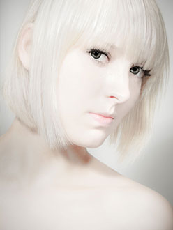 puppet portraits II –&nbsp;attentively