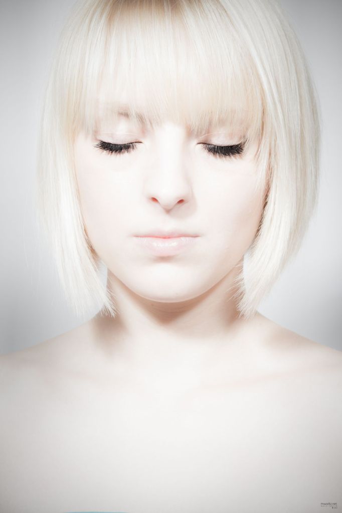 puppet portraits I - aware