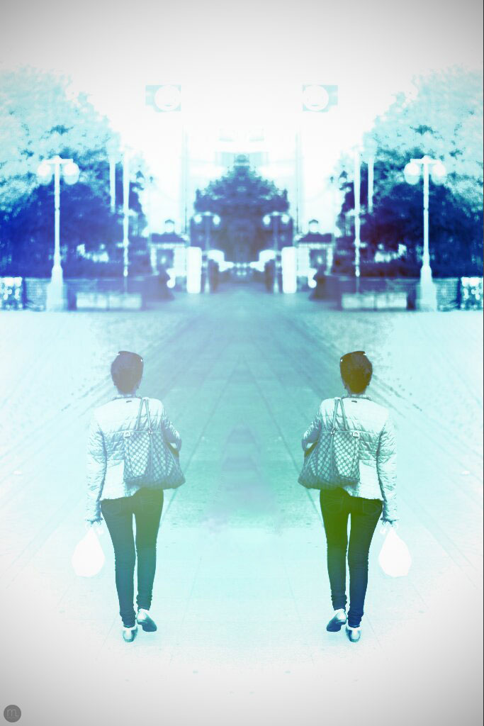 mirrored-whiteness_001_online