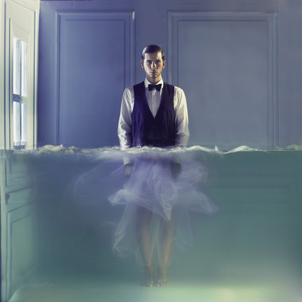 Lara Zankoul, The Unseen, feminine side