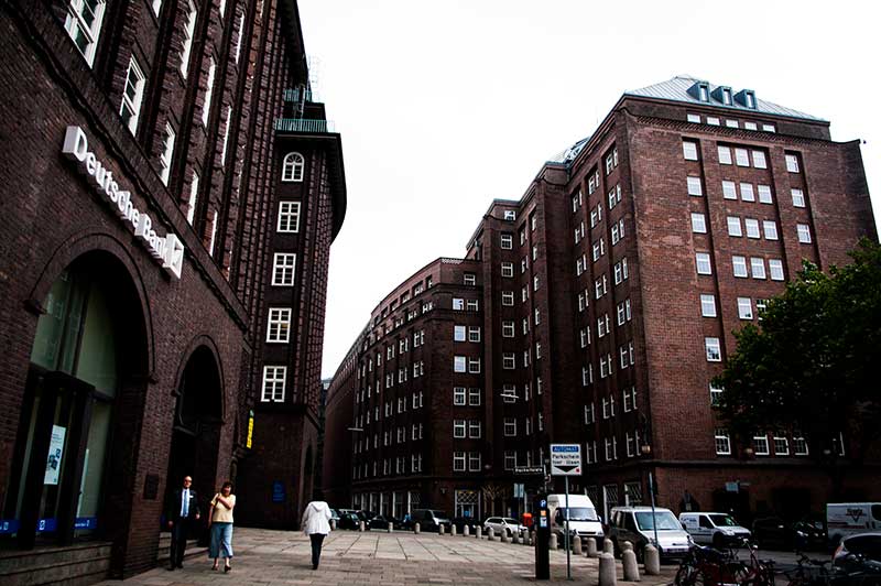 understanding-bw_details_001