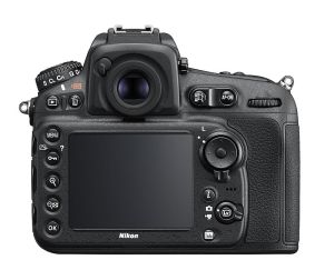 hands-on_nikon-d810_back