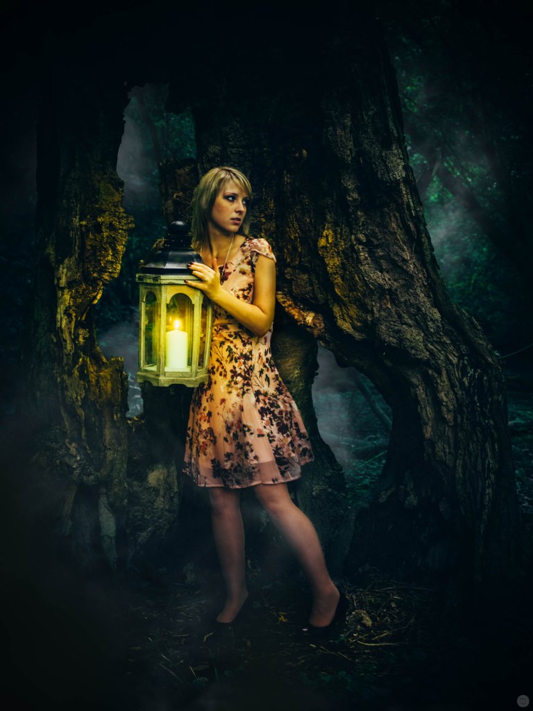 2014-online_0790_theres-something-in-the-woods_001