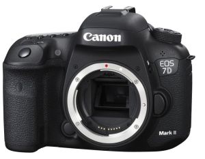 hands-on_canon-eos-7dmk2_slant