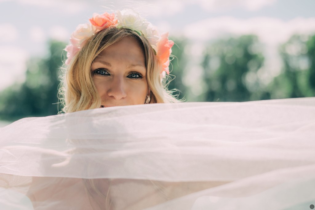 2014-online_1385_tender-distance