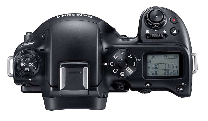 hands-on_samsung-nx1_002