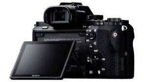 hands-on_sony-alpha-72-back