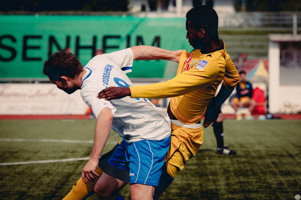 technik-tipp_schaerfe02_fussball-001