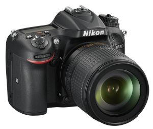 hands-on_nikon-d7200_slant