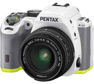 hands-on_pentax-ks2_slant-white
