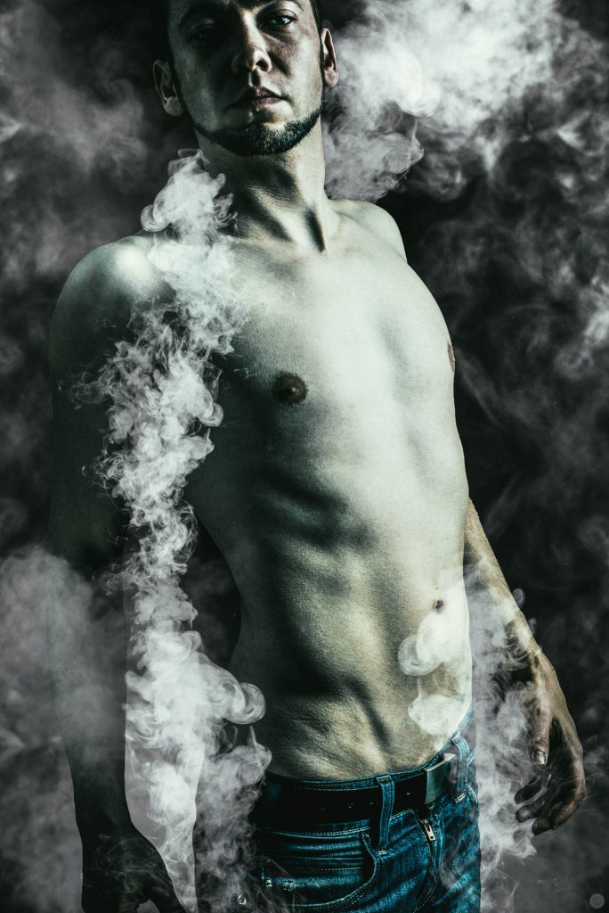 2014-online_0367_smokey_003_online