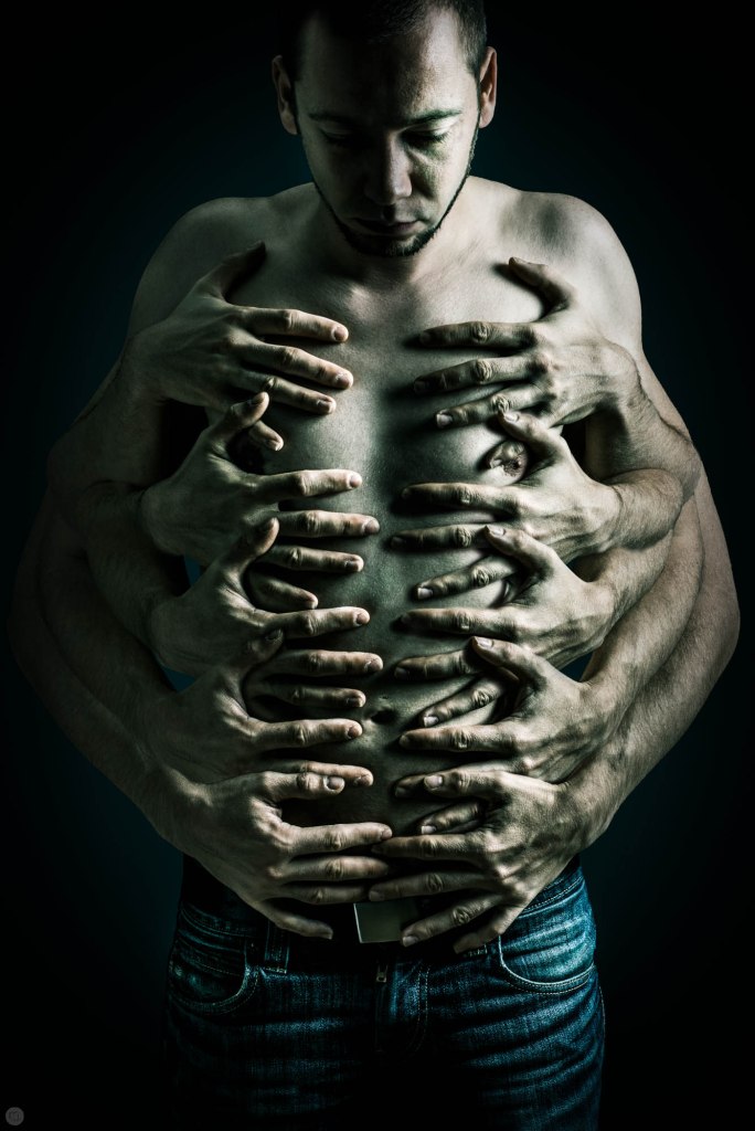 2014-online_0368_touch-me-more_001_online