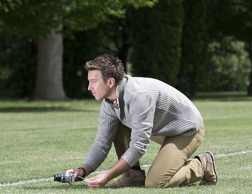 hands-on_nikon1j5_crouch