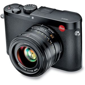 hands-on_leica-q_slant02