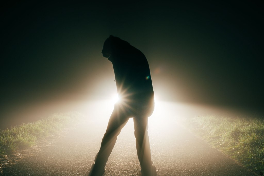 2014-online_1276_meet-in-the-dark_002