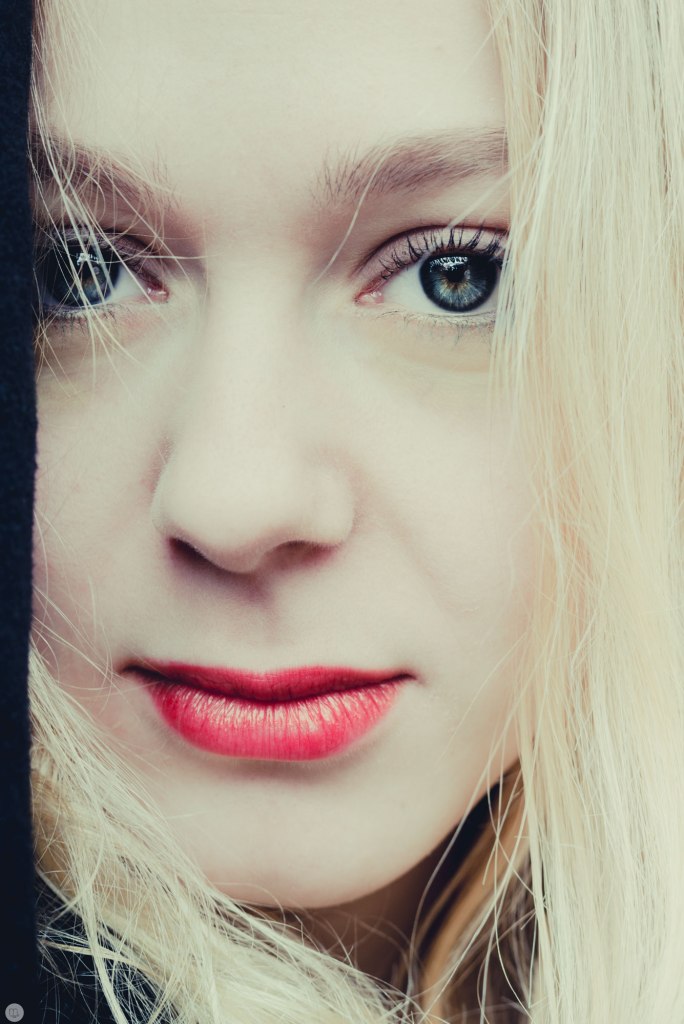 2014-online_1310_hush