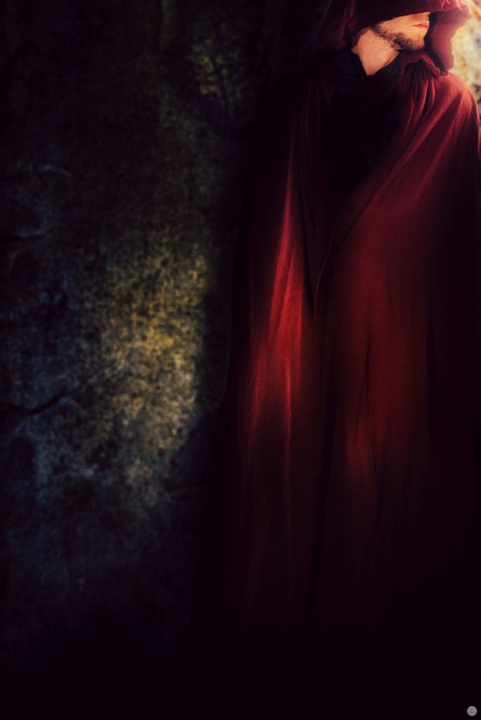 2015-online_0005_dead-mans-watch_002