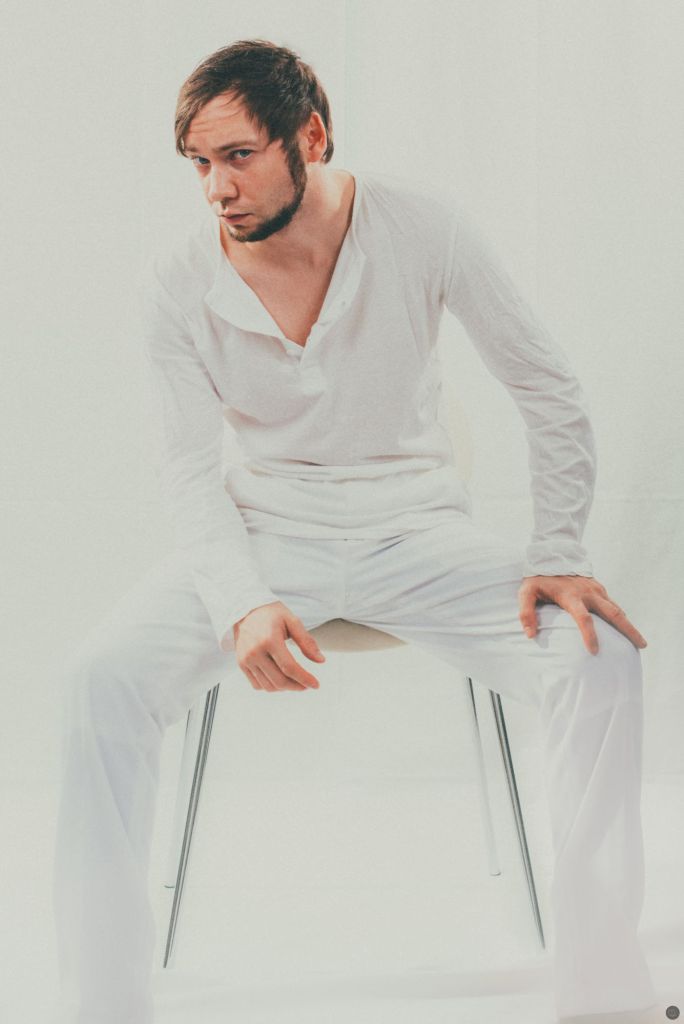 2015-online_0006_the-interrogation-001-hear-me