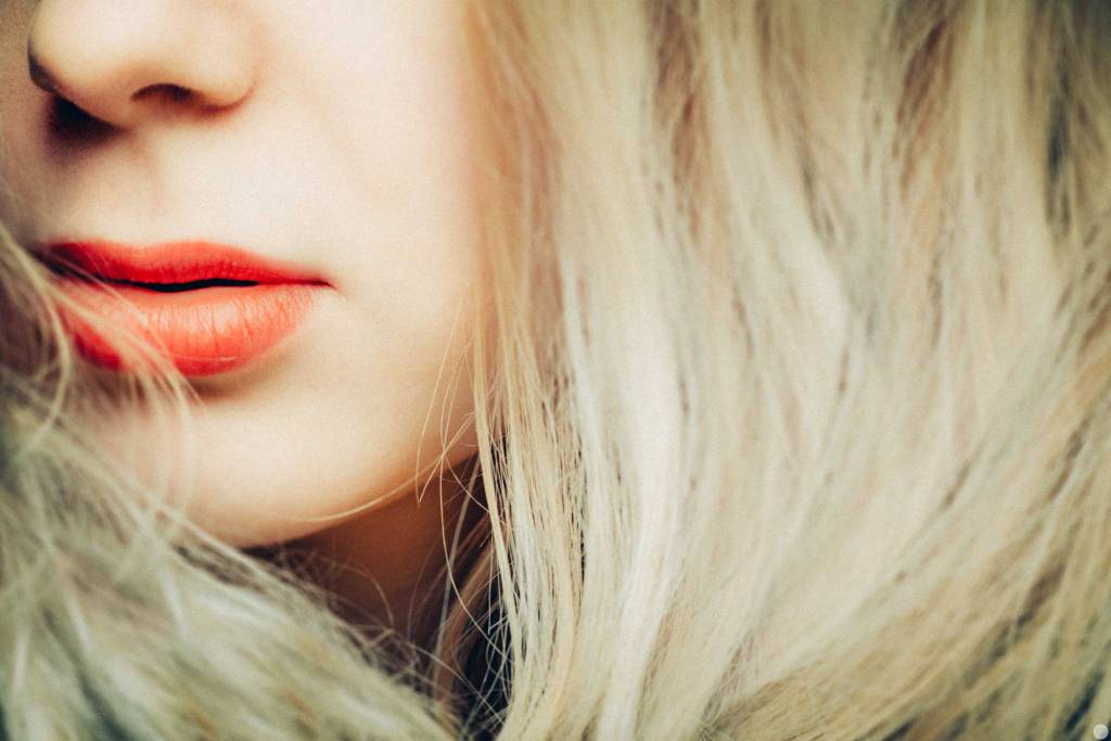 2014-online_1469_your-lips-haunting-me