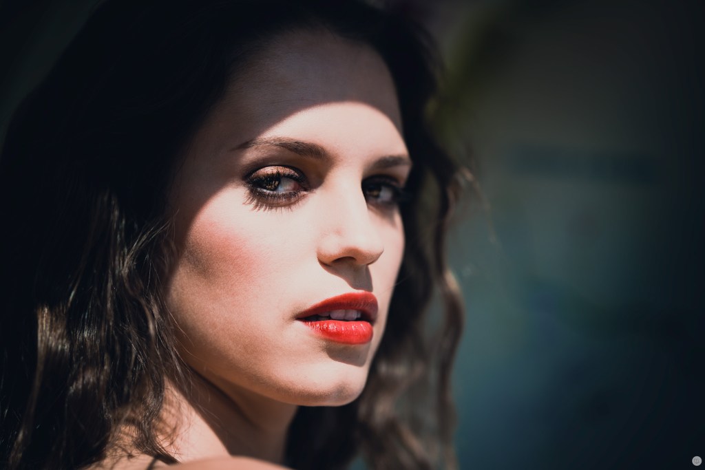 2015-online_1025_lifted-shadows_002